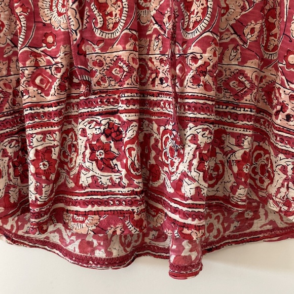 Lucky Brand Lace Up V-Neck Blouse w Pintuck Pleats in Rose Red Paisley Print - Picture 6 of 12